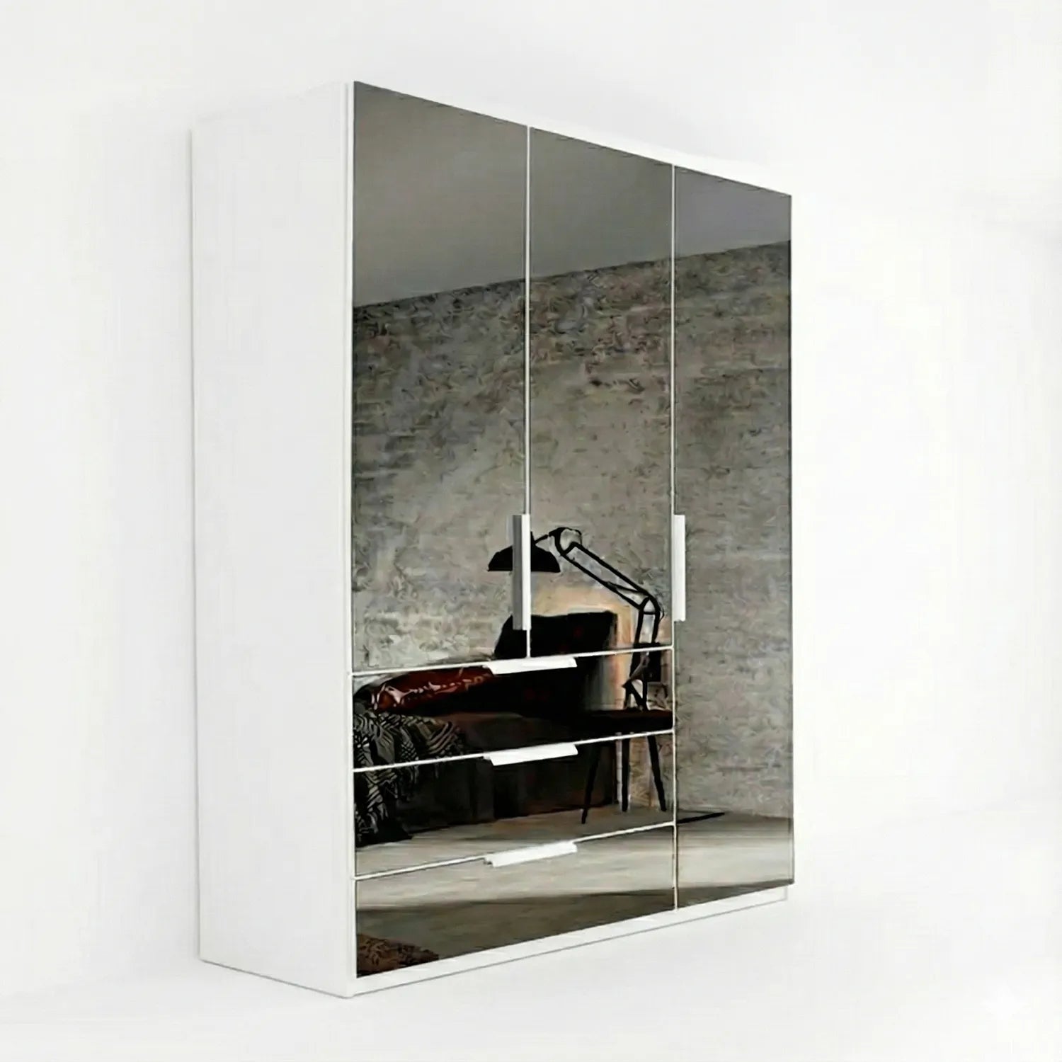 Mirrored Wardrobes: Benefits and Placement Tips