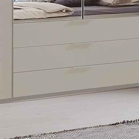 Halver Pebble Grey 4 Door Wardrobe with Drawers (W200cm) - Closeup View Of Drawers & Mirror