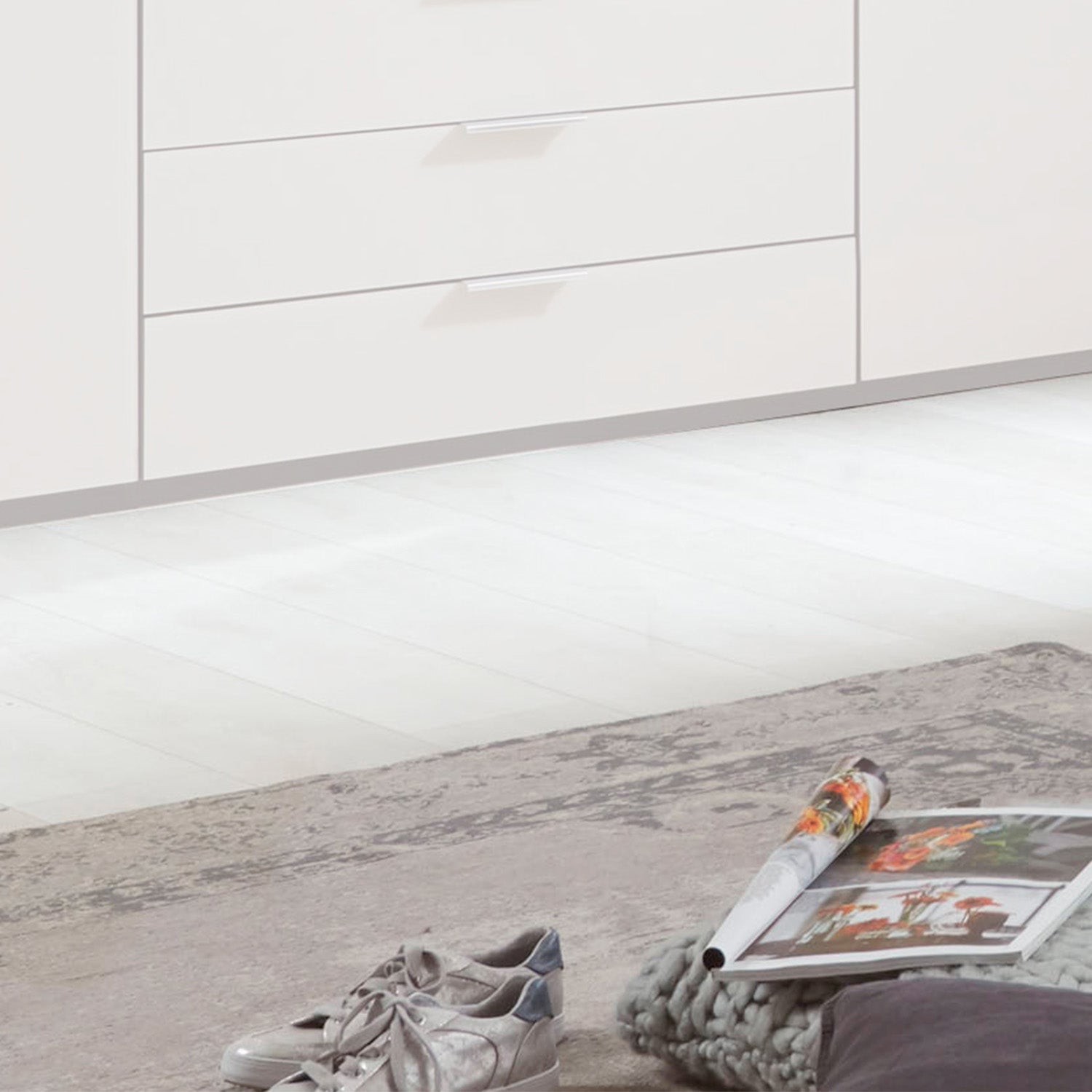 Halver White 6 Door Wardrobe with Drawers (W300cm) - Closeup View Of Drawers