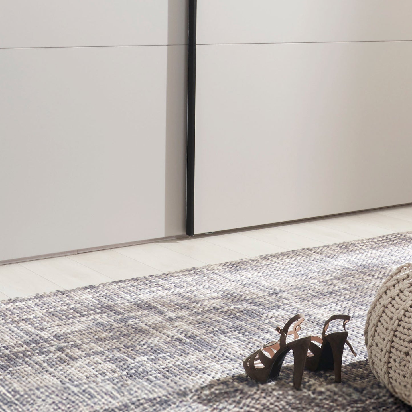 Halver Graphite & White 2 Door Sliding Wardrobe - Close Up