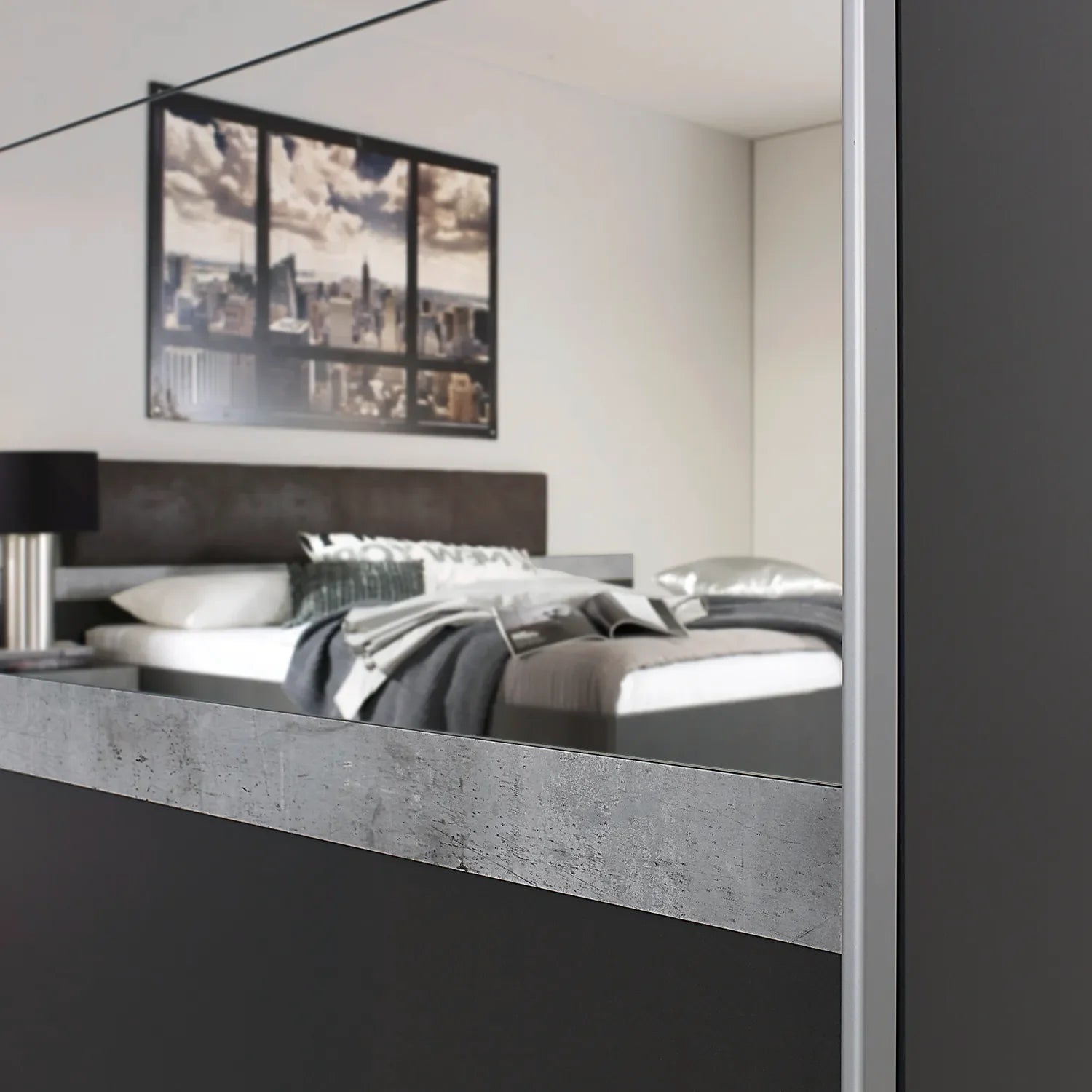 Close Up of Penzberg 181cm Sliding Door Wardrobe with Mirror