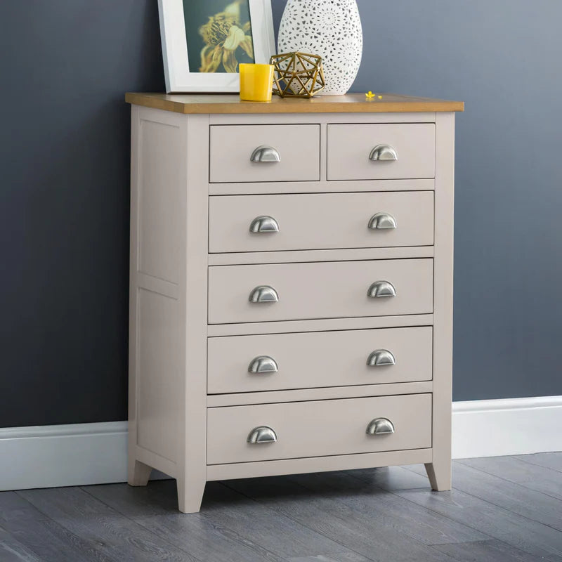 Richmond 4+2 Drawer Chest - Styled in a Bedroom