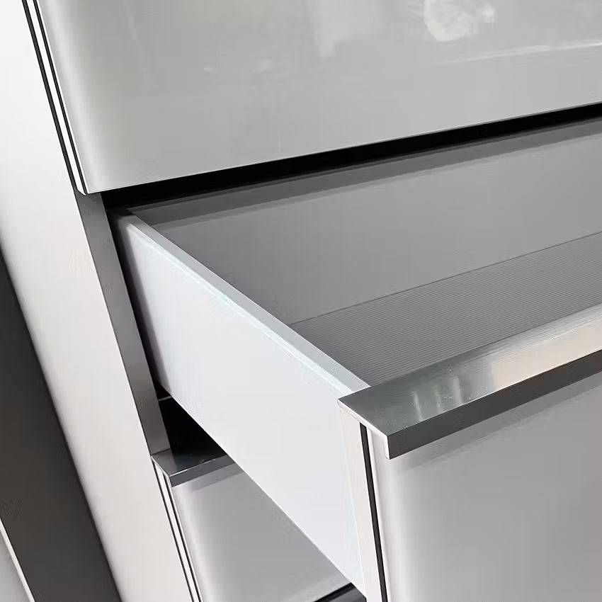 Wiemann Santa Large 4 Drawer Chest Closeup view