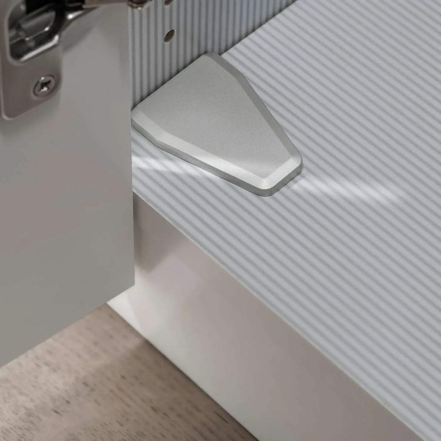 Templin 2000 4 Door 3 Drawers Wardrobe - W200cm - Interior Closeup View