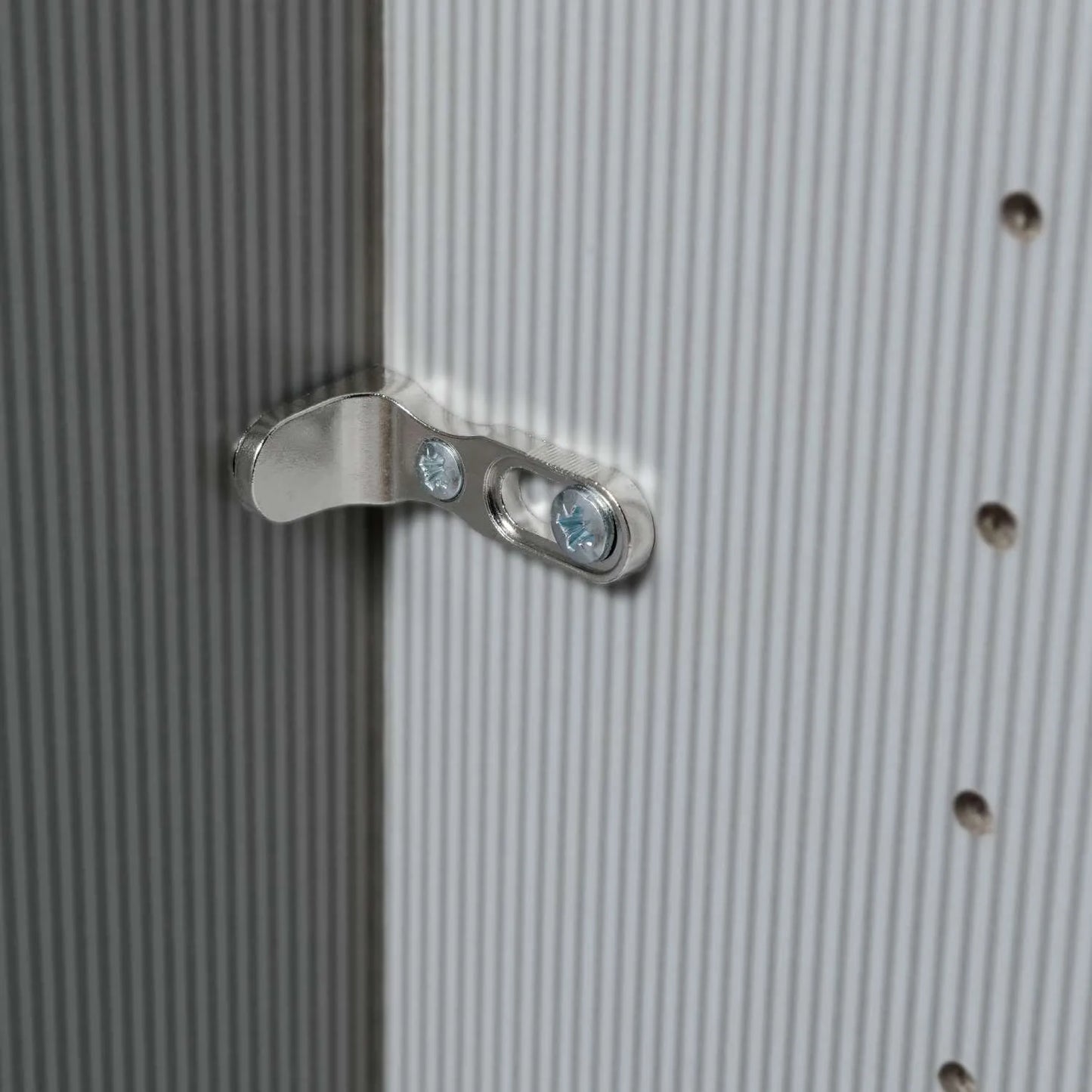 Templin 2000 Bianco Oak Carcase 6 Door 6 Drawer Wardrobe - W250cm - Internal Part Closeup View