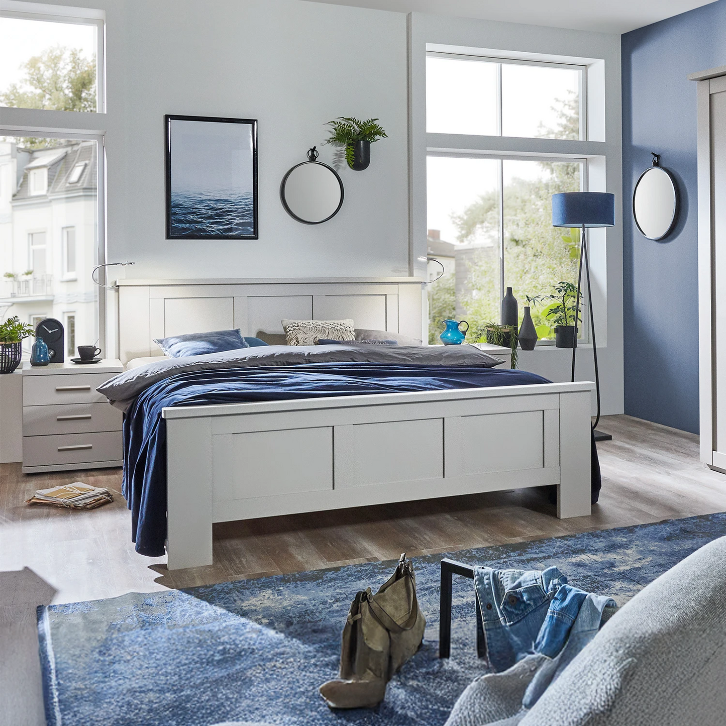 Wiemann Kempton Wooden Bed Frame