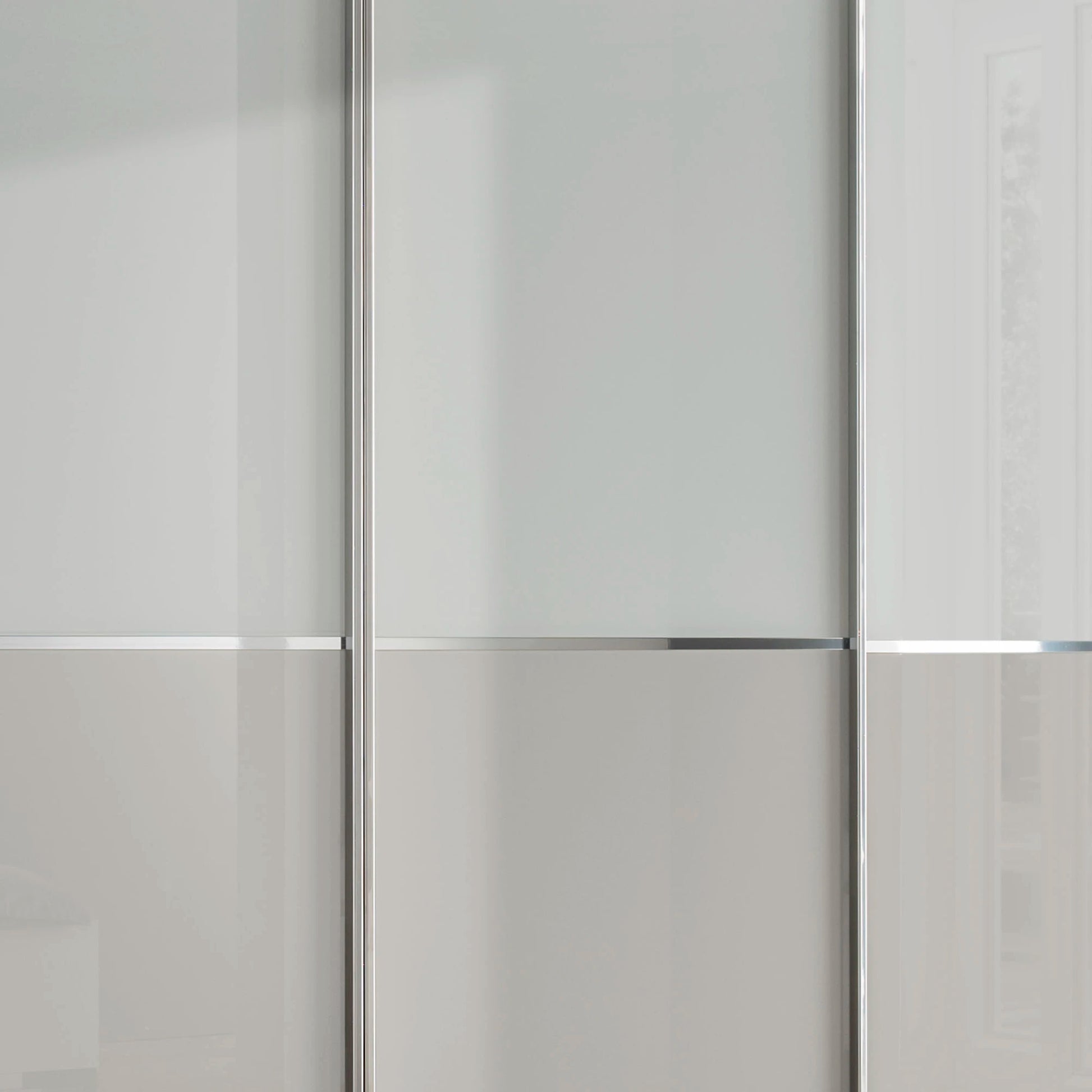 Large sliding wardrobe with free delivery and assembly