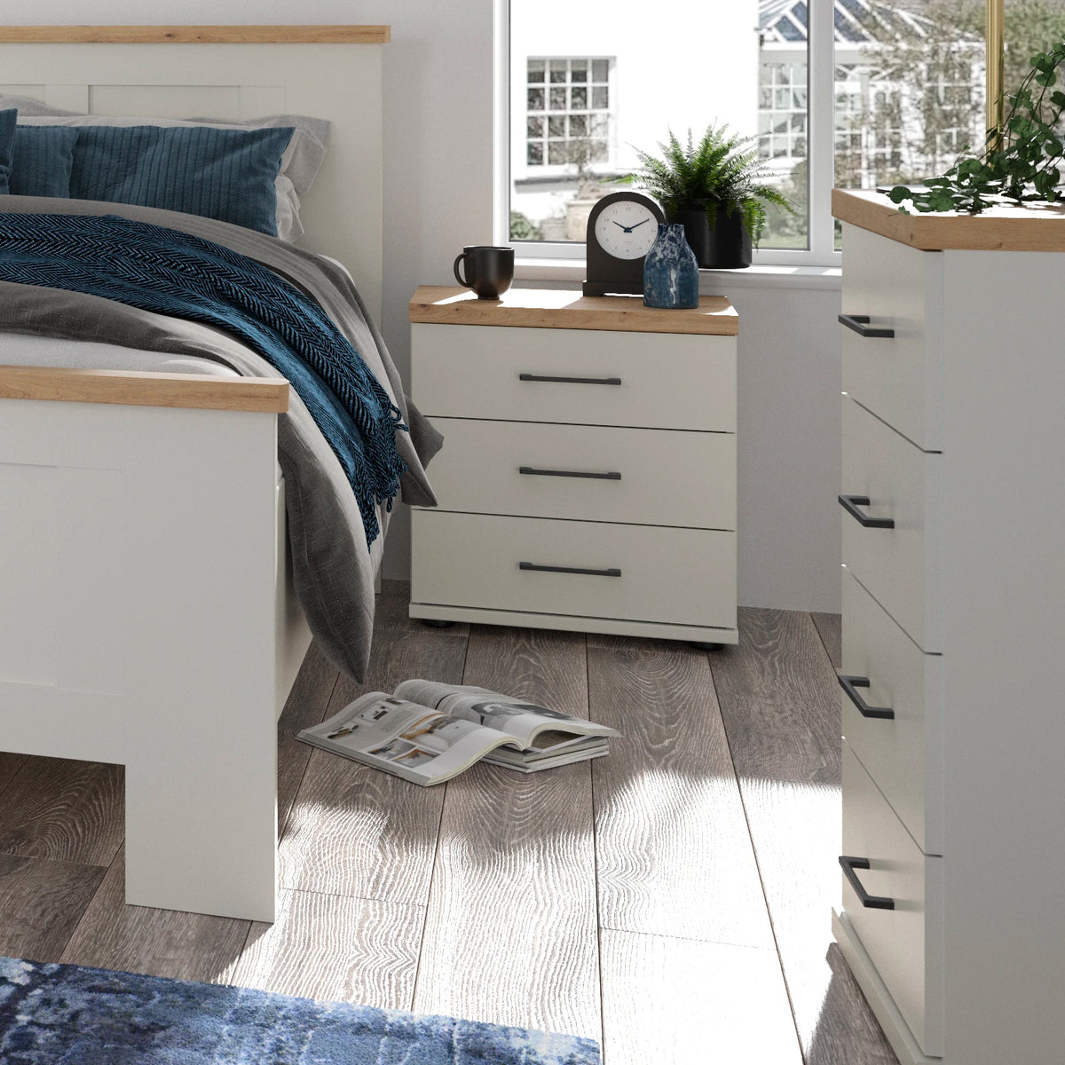 Wiemann Truro 3 Drawer Bedside Table